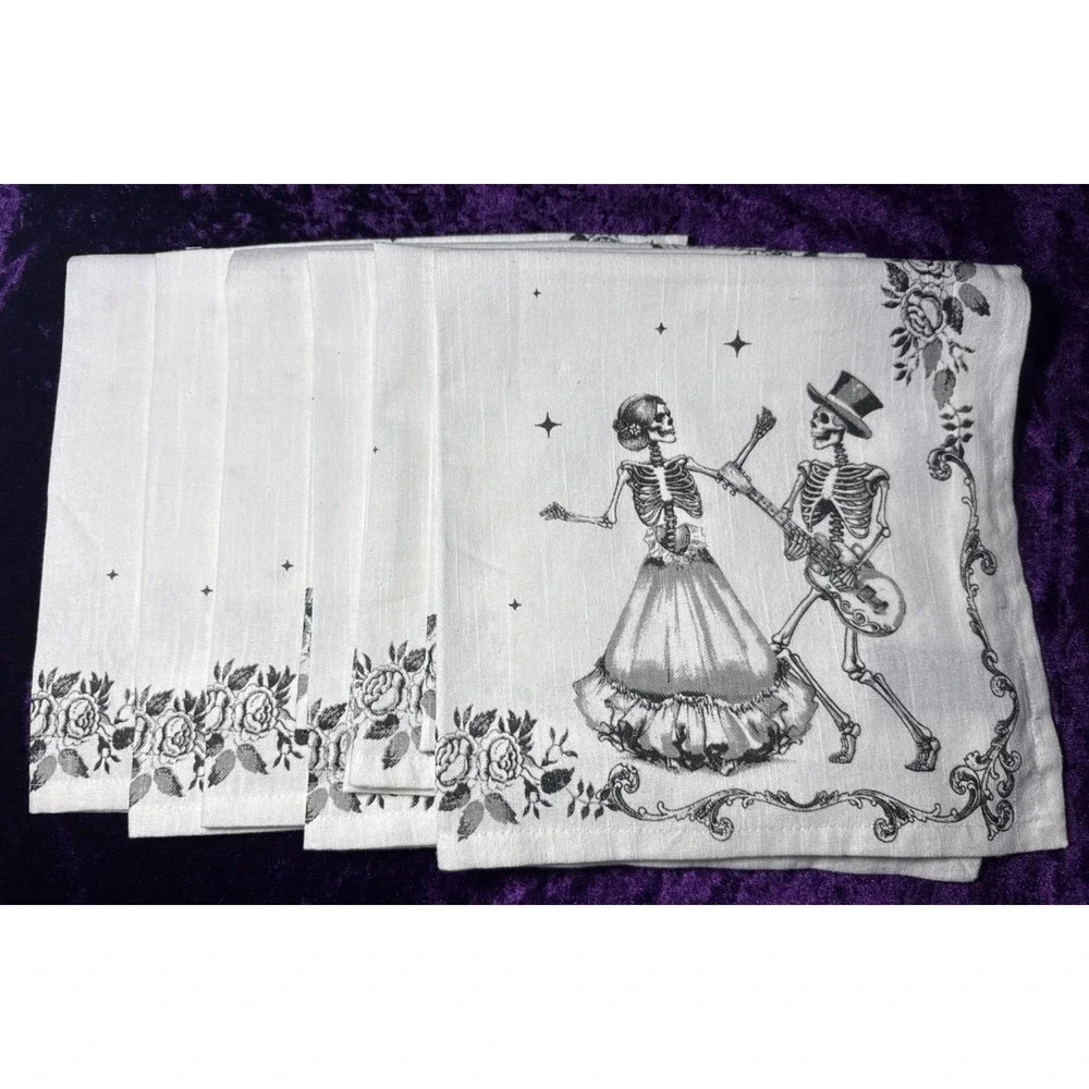 Cynthia Rowley Cloth Napkins Dancing Skeleton Couple Table Goth Black White Punk